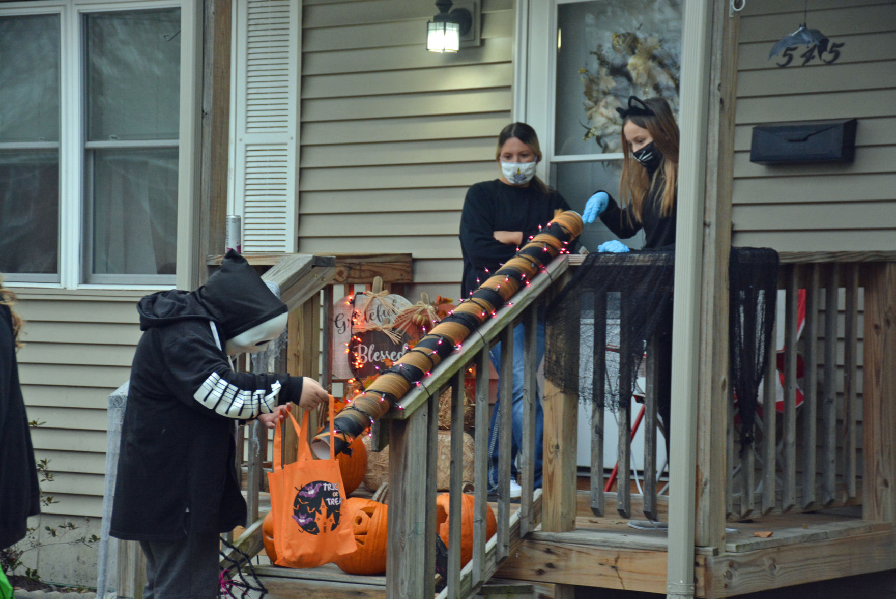 110520-star-news-halloween45.jpg